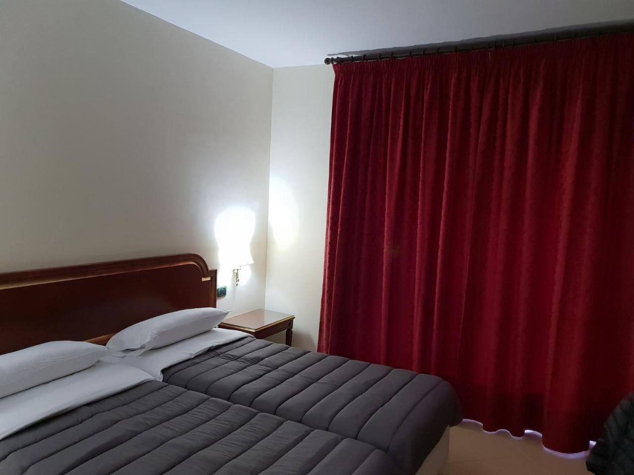 Hotel Sakura Torre del Greco Esterno foto
